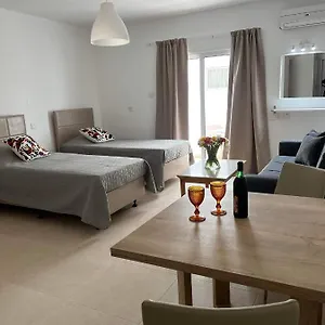 christothea-apartments.hotelsatayianapa.com/